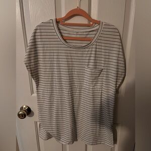 Women’s Large Shirt